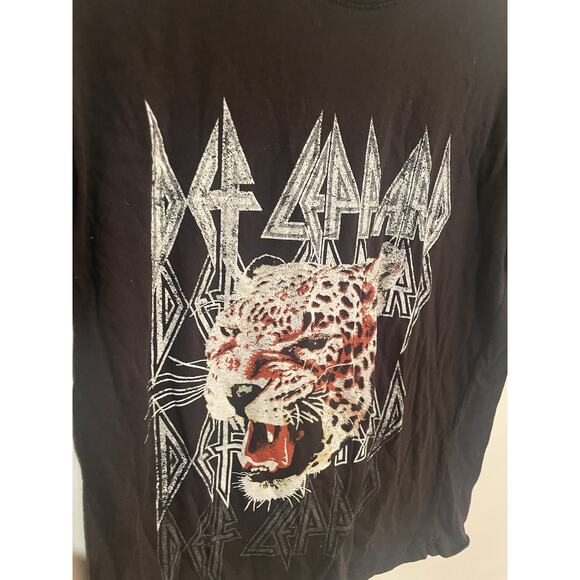 Def Leppard Brand Women's Short Sleeve Graphic Tee Black Size Large - Picture 2 of 4